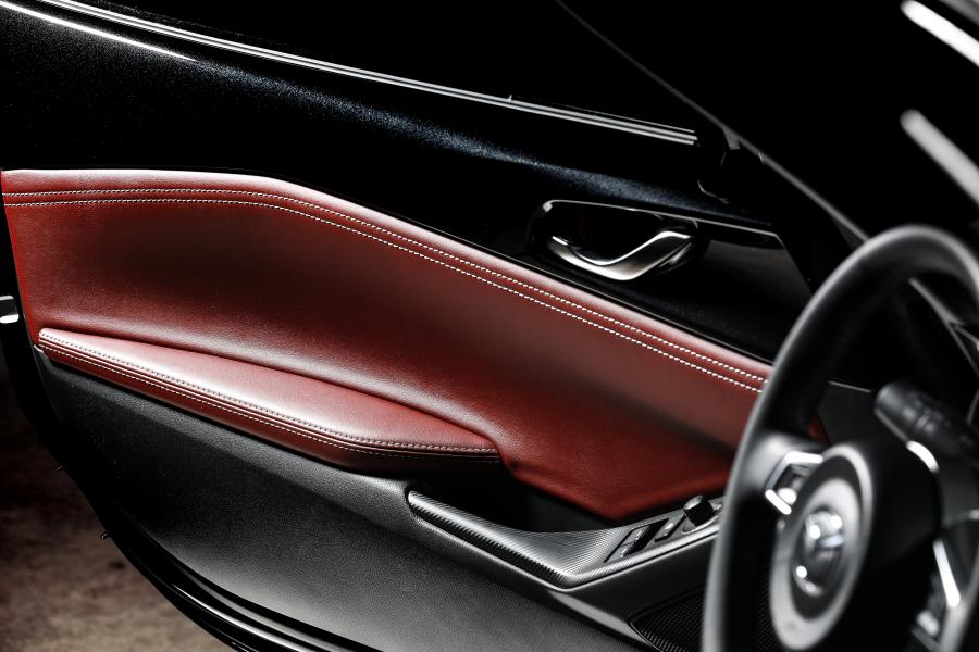 Детали интерьера Mazda MX-5 Eunos Edition 2020 года  (FR) (фото 11 из 30)